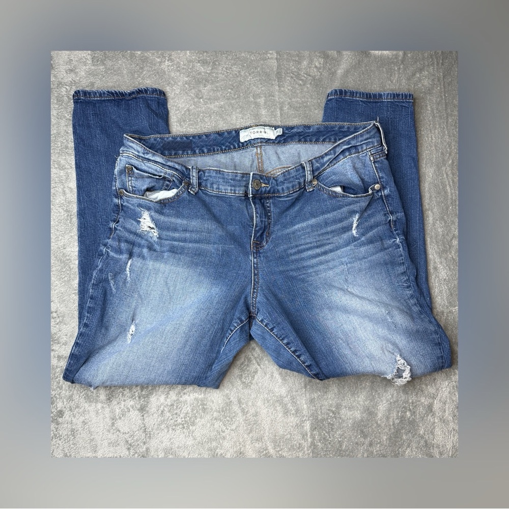 Torrid Jeans Womens 18 Blue Denim Distressed Stretch Jeans
